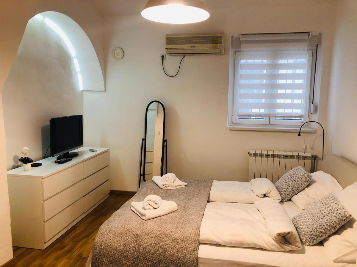 נובי סאד Apartman Tina מראה חיצוני תמונה